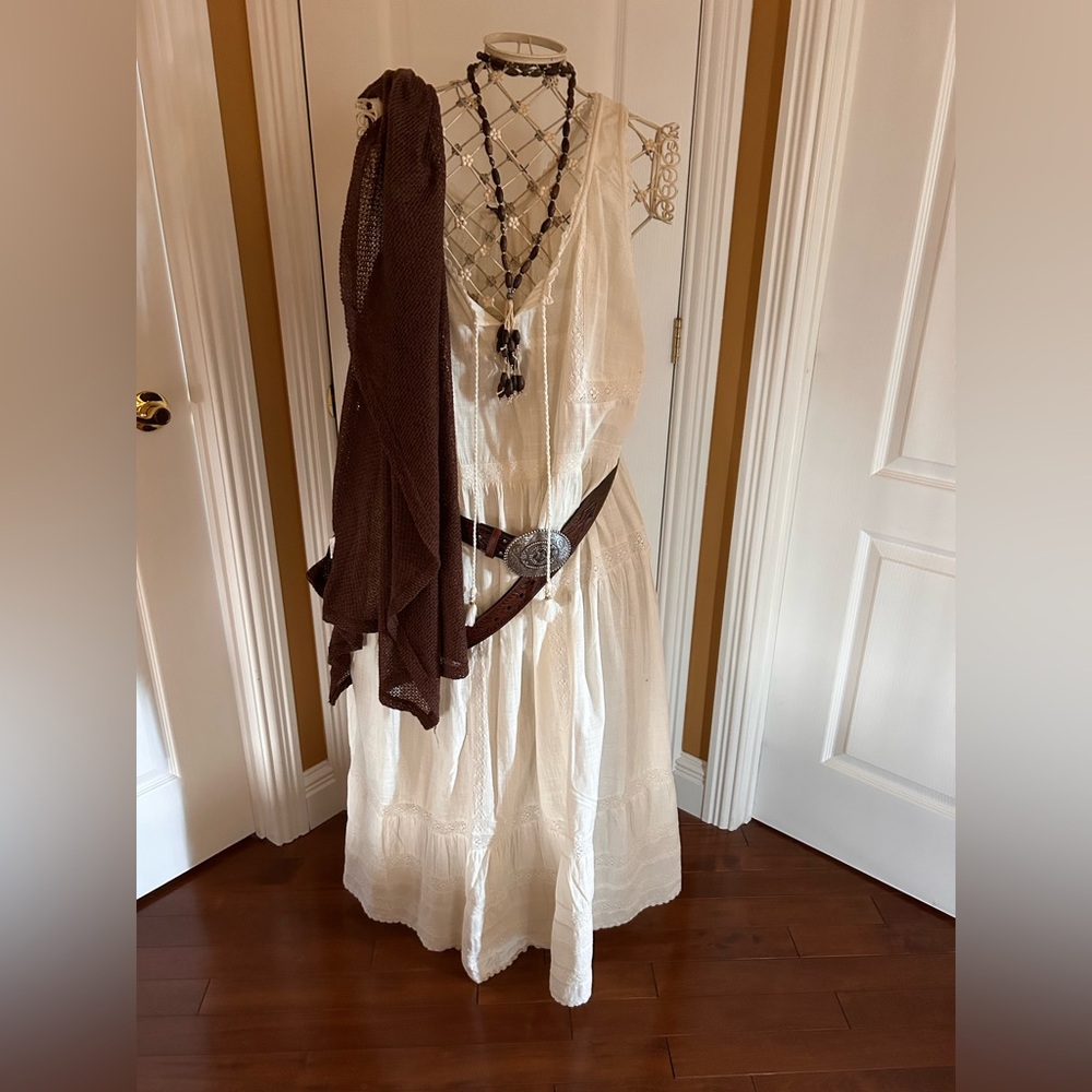 Spell Elegant White Sleeveless Maxi Dress size X-Large new with tags